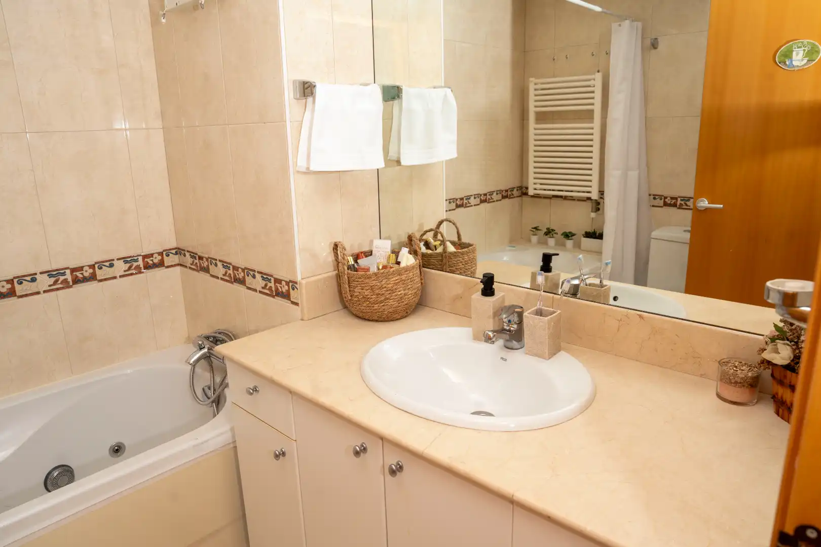 Baño de Piso en venta en Castellar del Vallès con Aire acondicionado, Calefacción y Trastero
