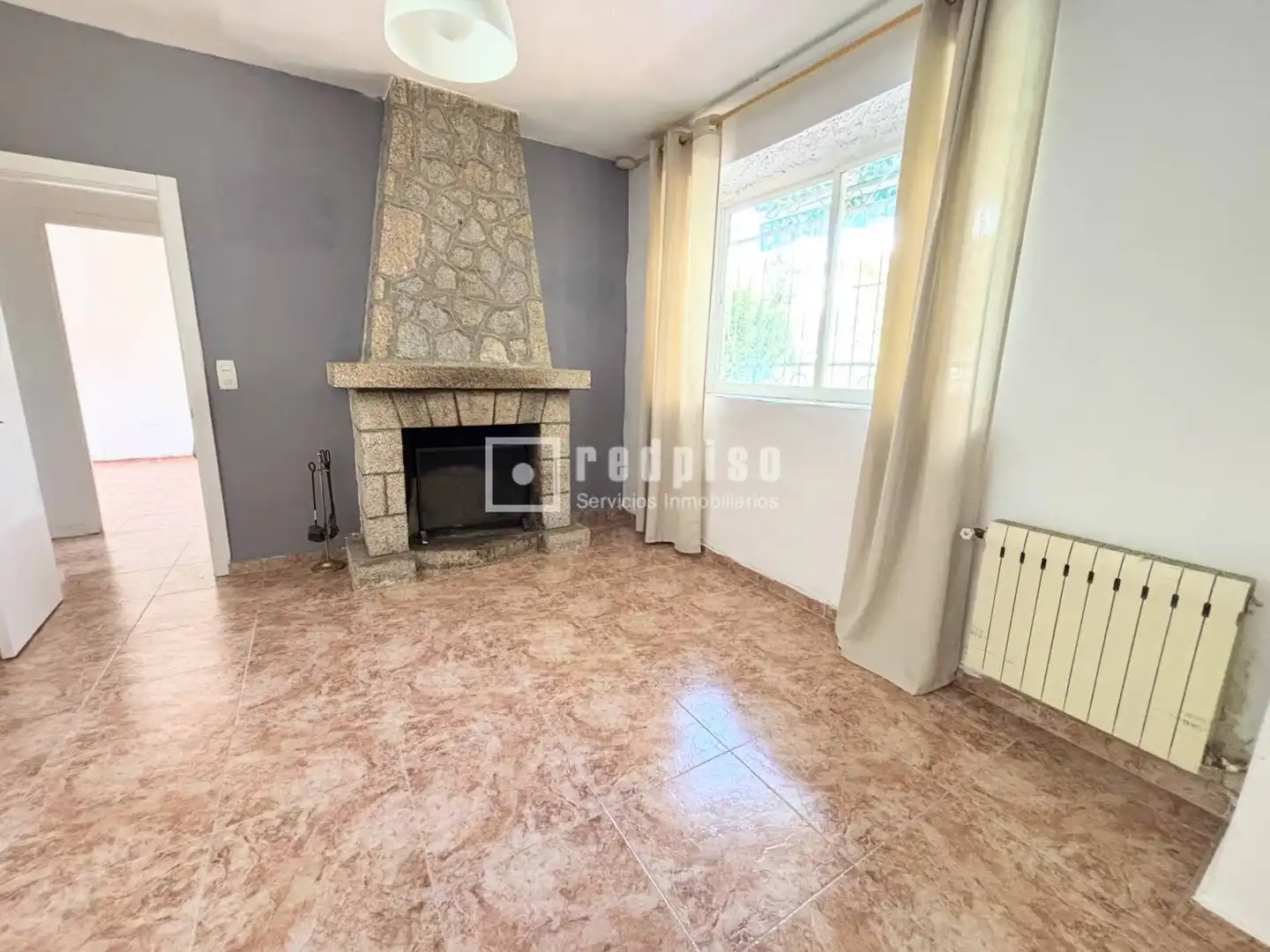 Sala d'estar de Casa o xalet de lloguer en Colmenar Viejo amb Calefacció, Terrassa i Alarma