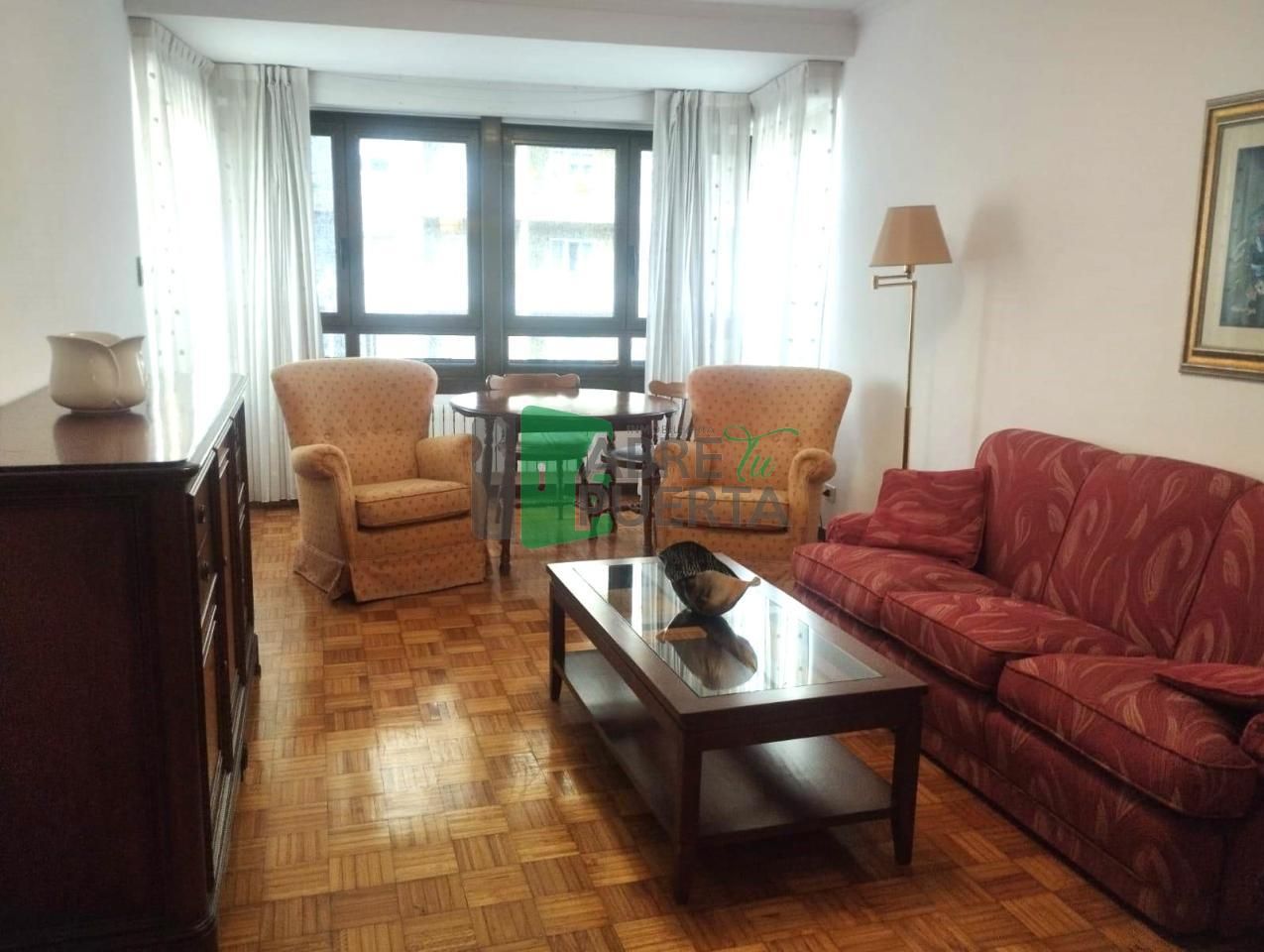 Living room of Flat to rent in Ourense Capital   with Heating, Parquet flooring and Furnished