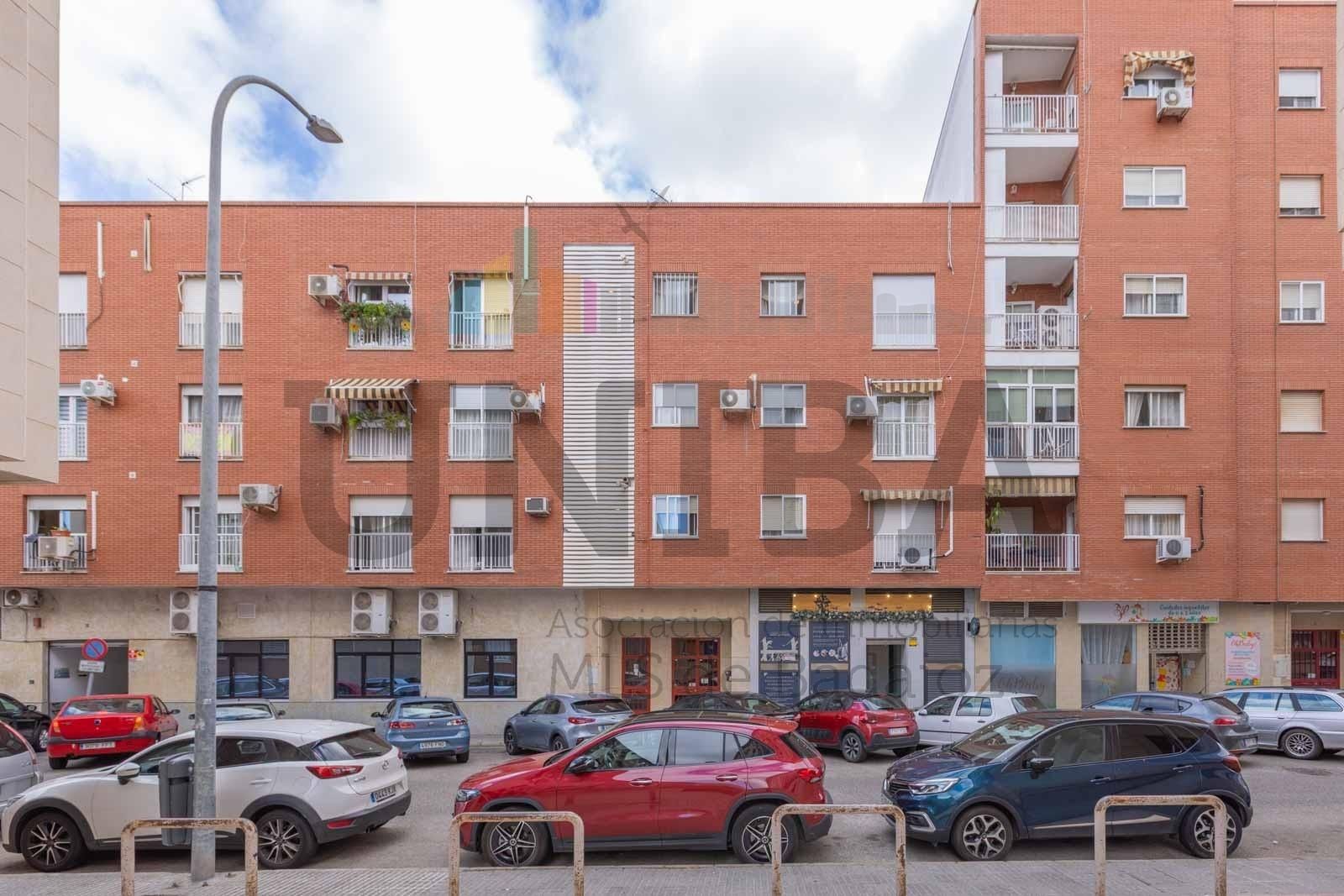 Vista exterior de Piso en venta en Badajoz Capital con Aire acondicionado