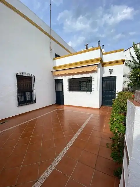 Country homes for sale in Calle Badajoz, 80, Barcarrota