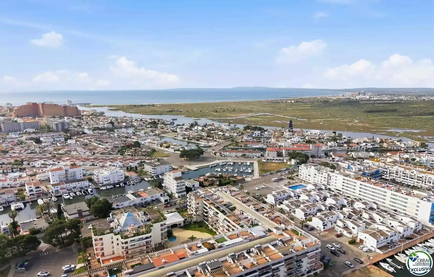 Vista exterior de Piso en venta en Roses con Aire acondicionado, Calefacción y Terraza