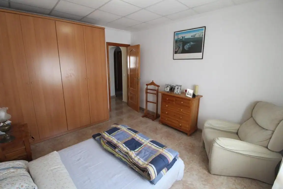 Habitación de Casa adosada en venta en Torrevieja con Aire acondicionado, Jardín privado y Terraza