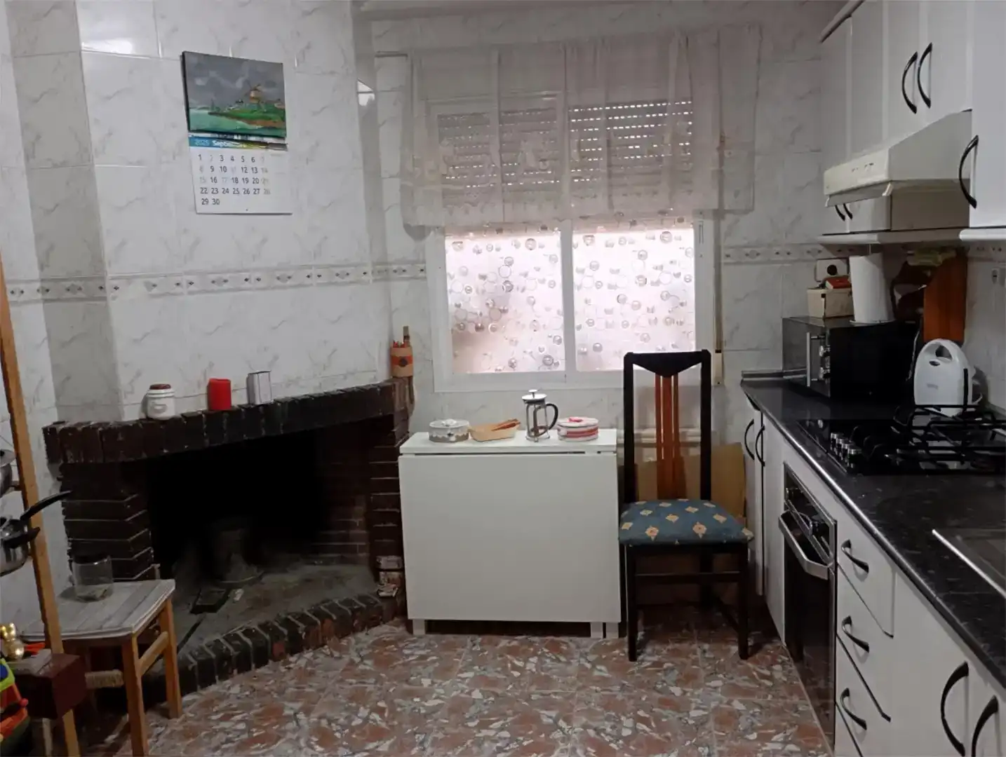 Cuina de Casa adosada en venda en Blanca amb Balcó