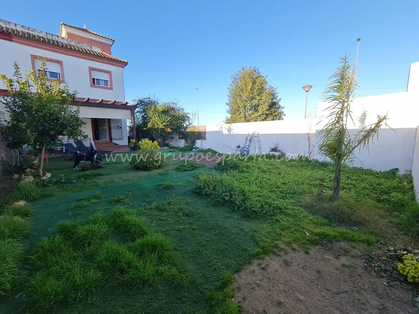 Jardín de Casa adosada en venta en Huévar del Aljarafe con Aire acondicionado, Jardín privado y Terraza