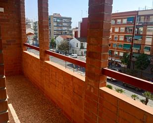 Vista exterior de Pis en venda en  Valencia Capital amb Moblat i Balcó