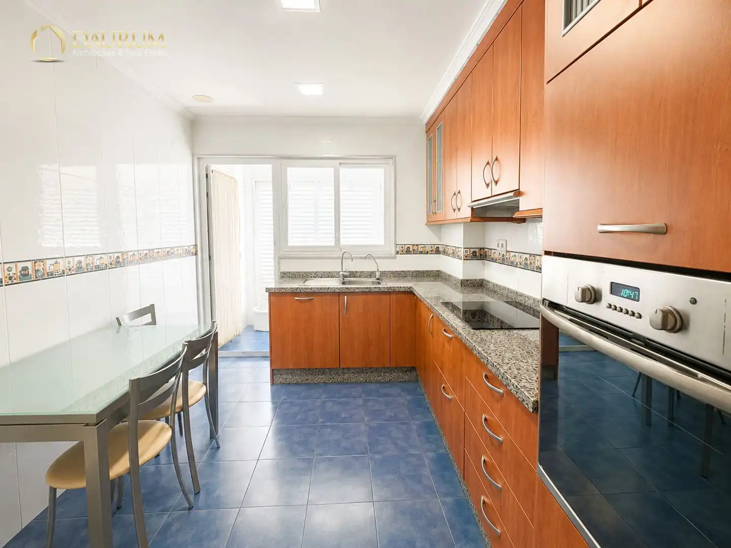 Flat for rent in Calle La Torre, Plaza Crevillente - Antiguos Juzgados - El Asilo