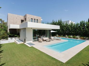 Casa amb balcó en venda a Marbella Centro