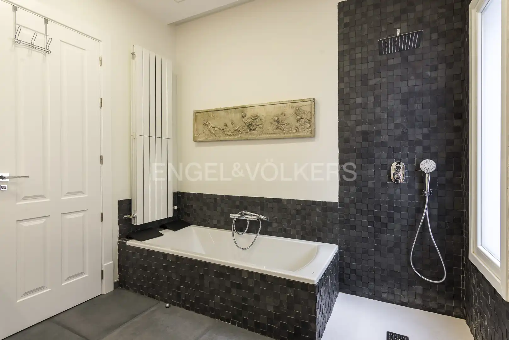 Bathroom of Flat for rent in Madrid  with Heating and Furnished