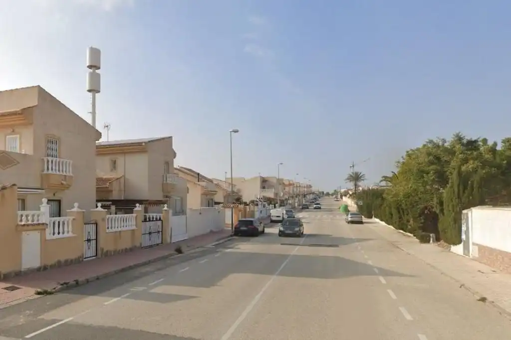 Vista exterior de Casa adosada en venta en Rojales con Jardín privado, Terraza y Piscina comunitaria