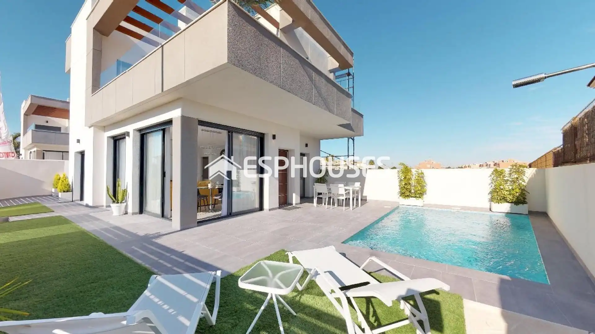 Chalet con terraza en venta en Los Montesinos