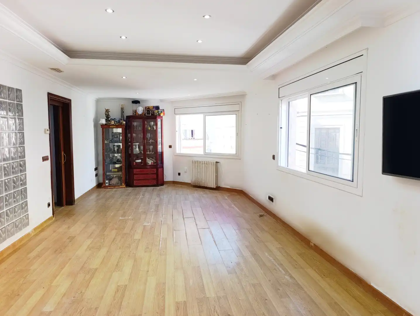 Sala d'estar de Pis en venda en Calella amb Aire condicionat, Calefacció i Parquet