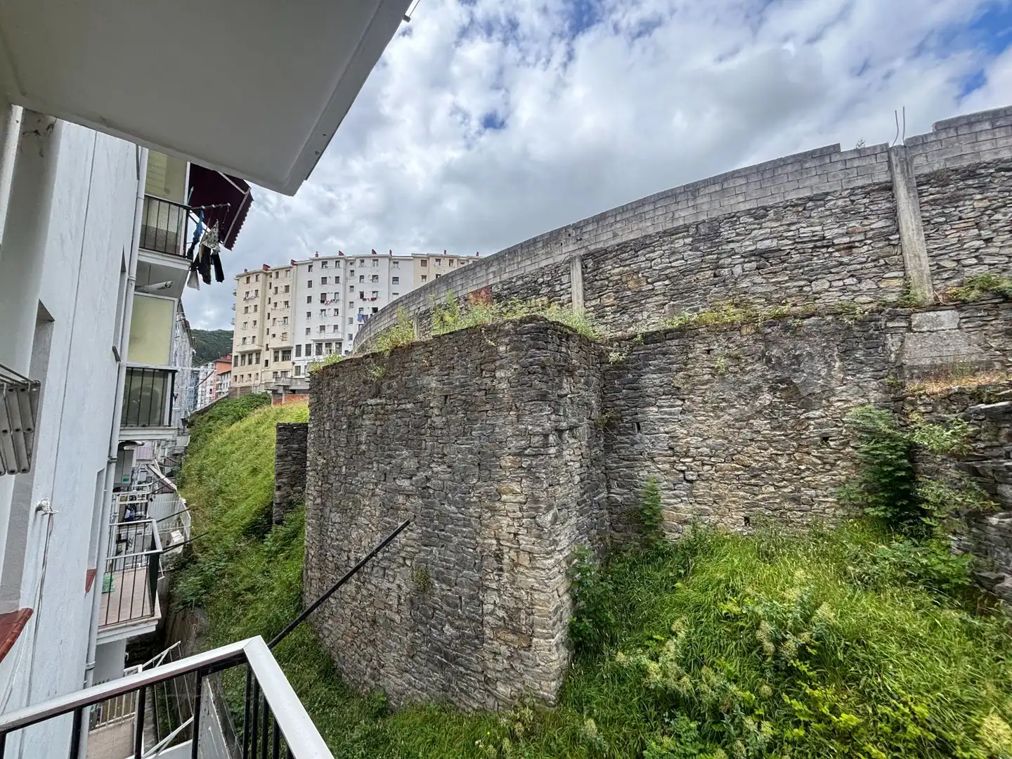 Exterior view of Flat for sale in Eibar  with Heating