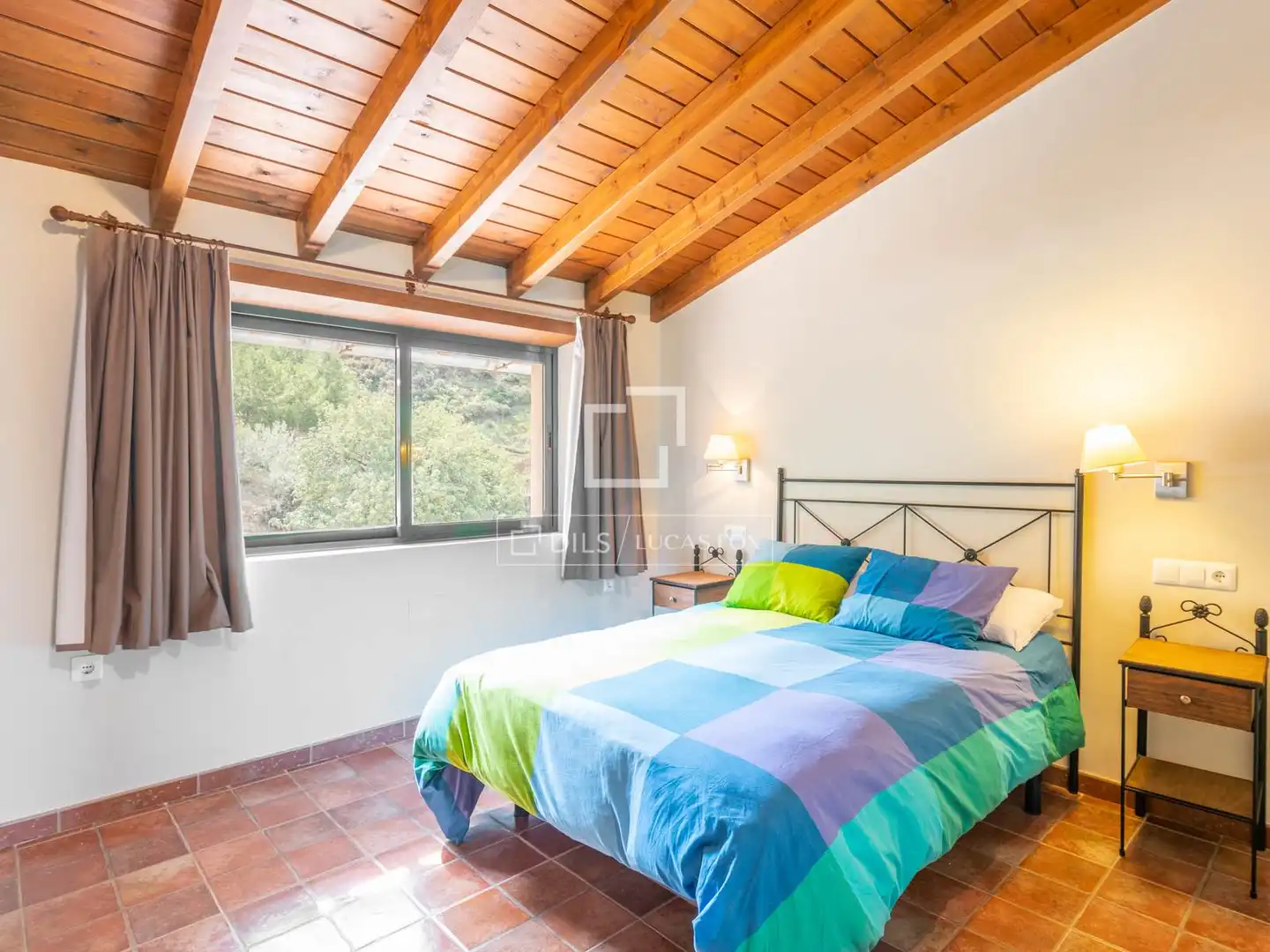 Dormitori de Finca rústica en venda en Málaga amb Jardí privat, Terrassa i Traster