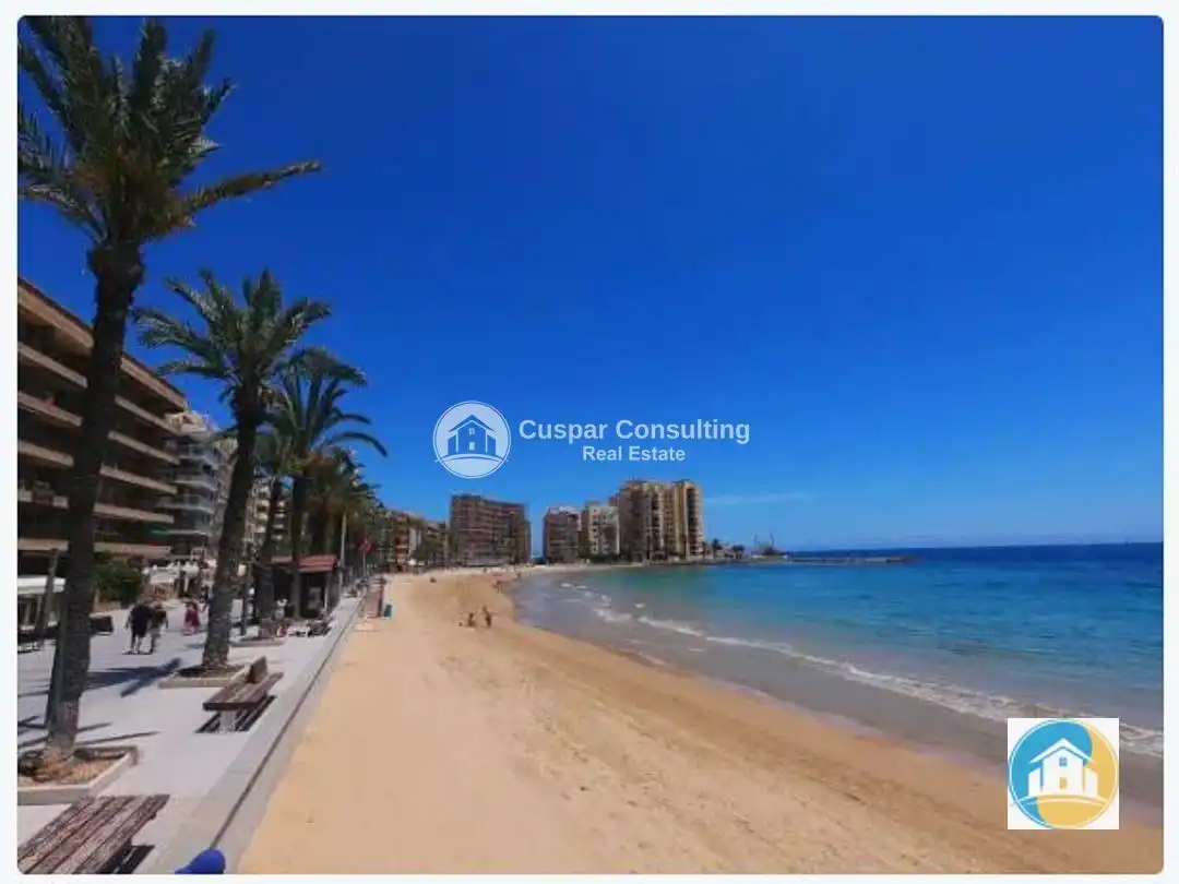 Apartment with pool for sale in Playa Los Locos, imagen 3