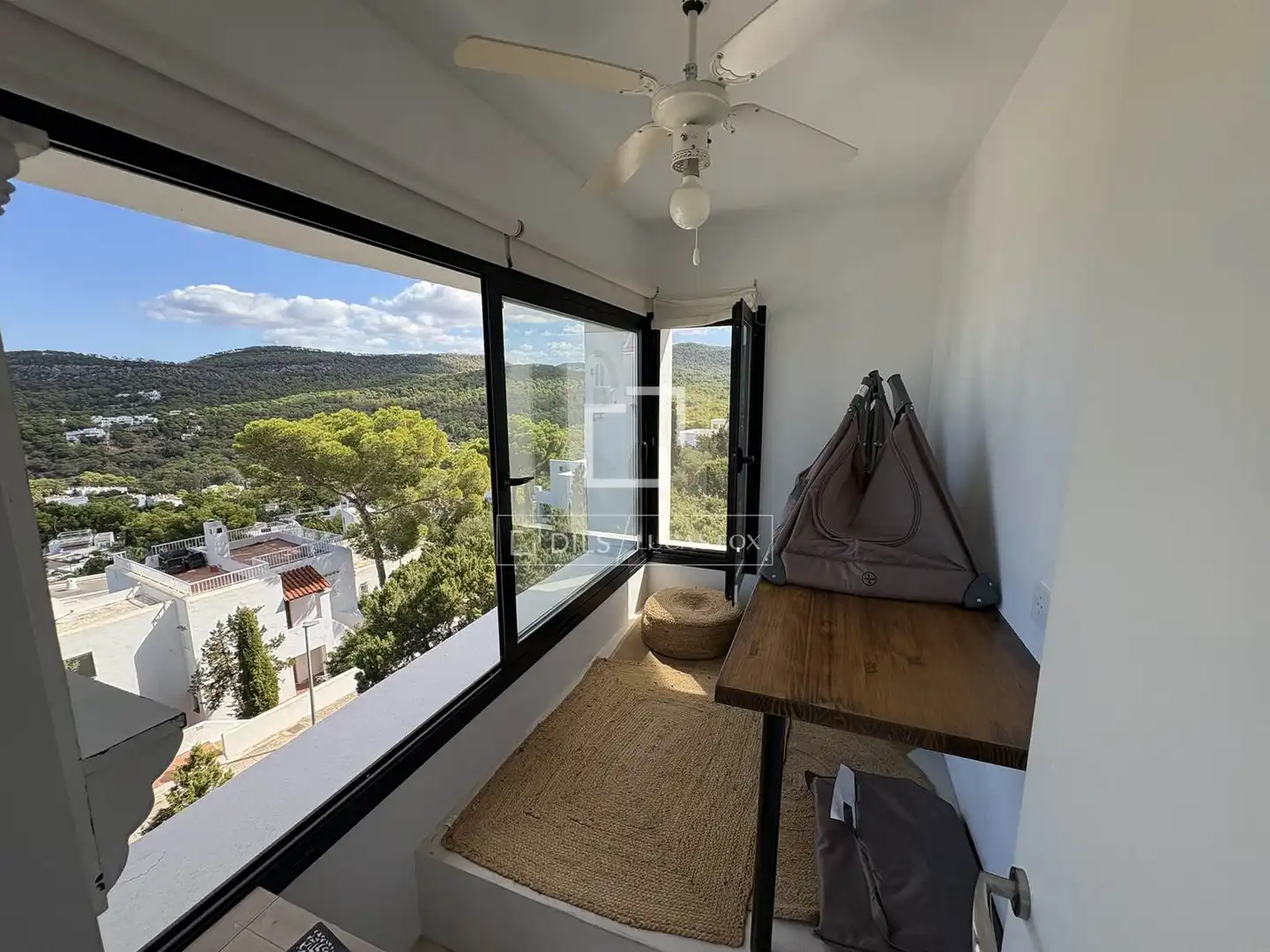Terrasse von Wohnung zur Miete in Cala Vedella - Cala Tarida  
