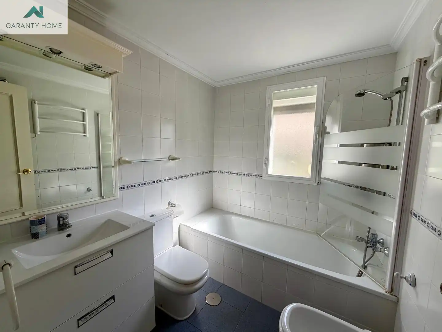 Baño de Dúplex en venta en Rincón de la Victoria con Aire acondicionado, Calefacción y Terraza