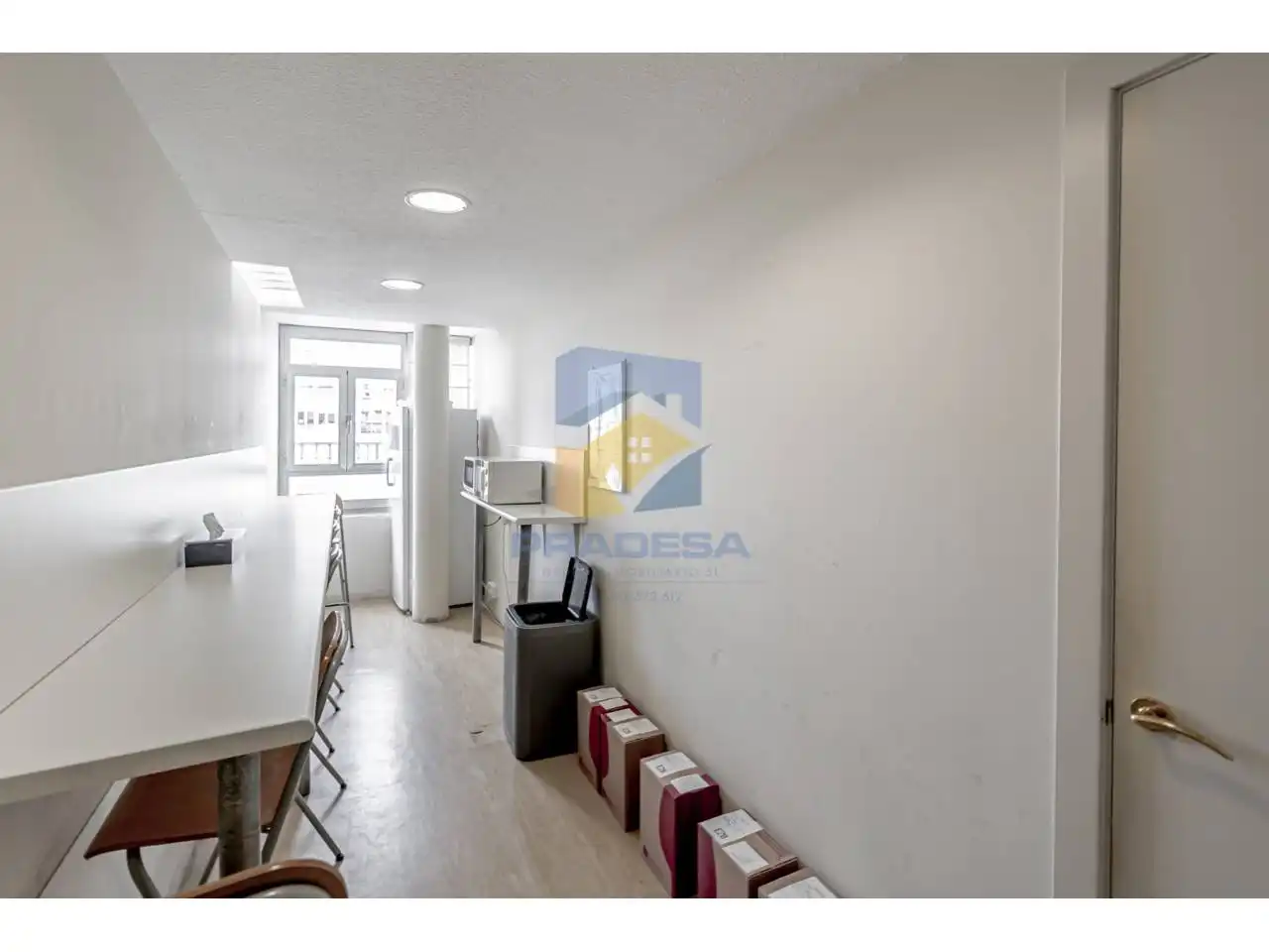 Office for sale in Madrid  with Air Conditioner and Alarm