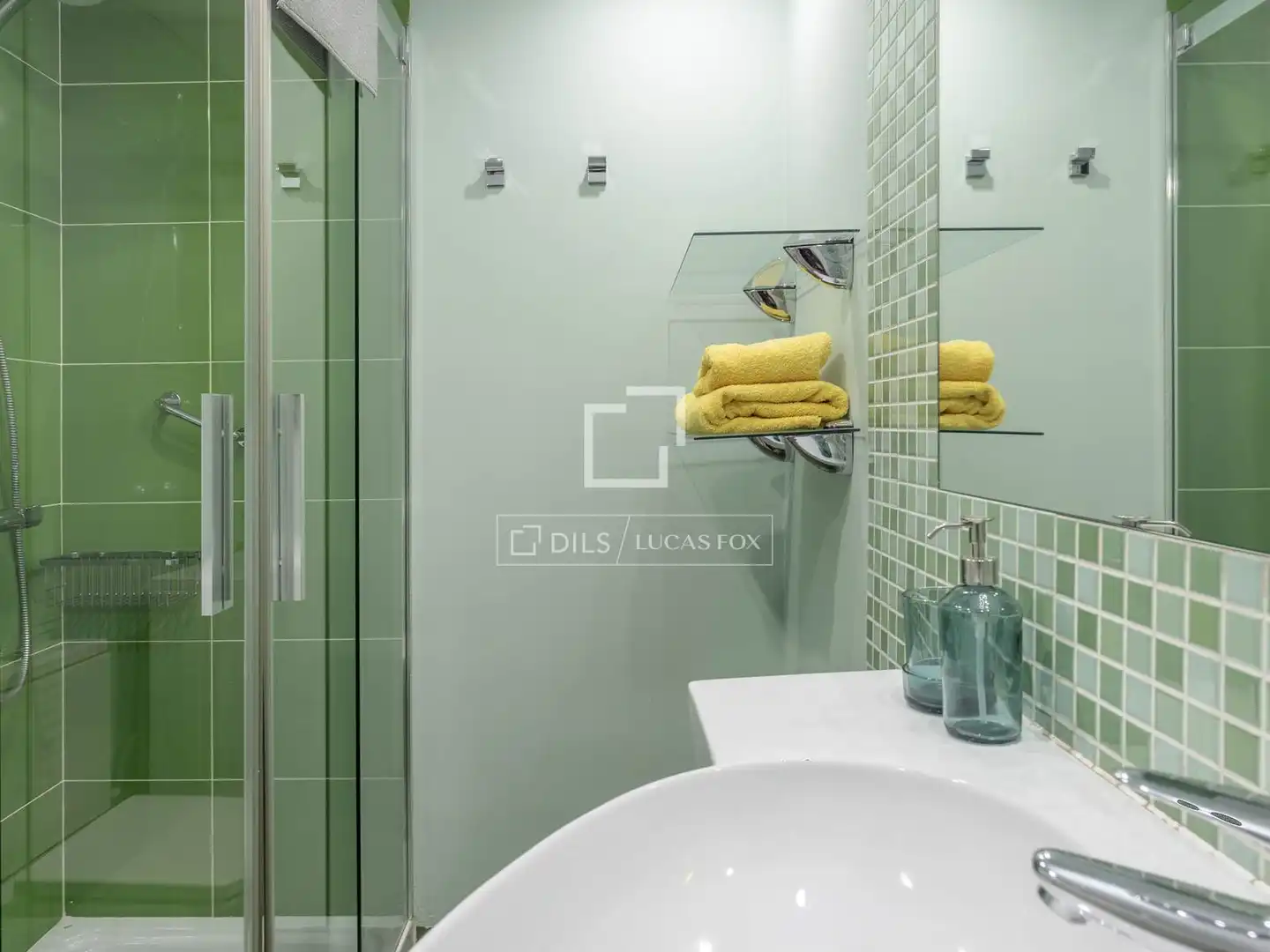 Bany de Loft de lloguer en Madrid amb Aire condicionat, Calefacció i Moblat