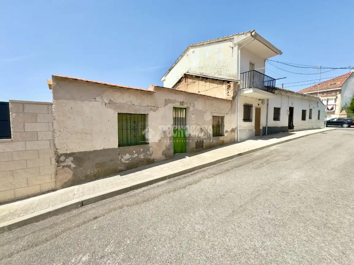Vista exterior de Residencial en venta en Valdeavero