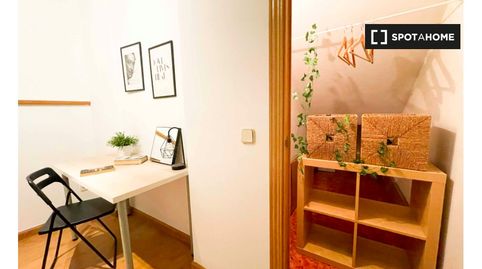 Foto 5 de Habitació a Valdeacederas, Madrid Capital