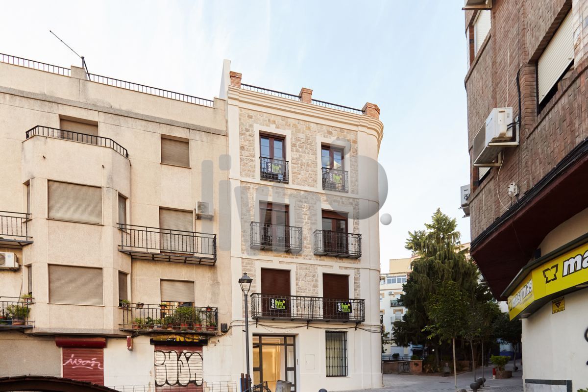 Vista exterior de Piso en venta en  Jaén Capital