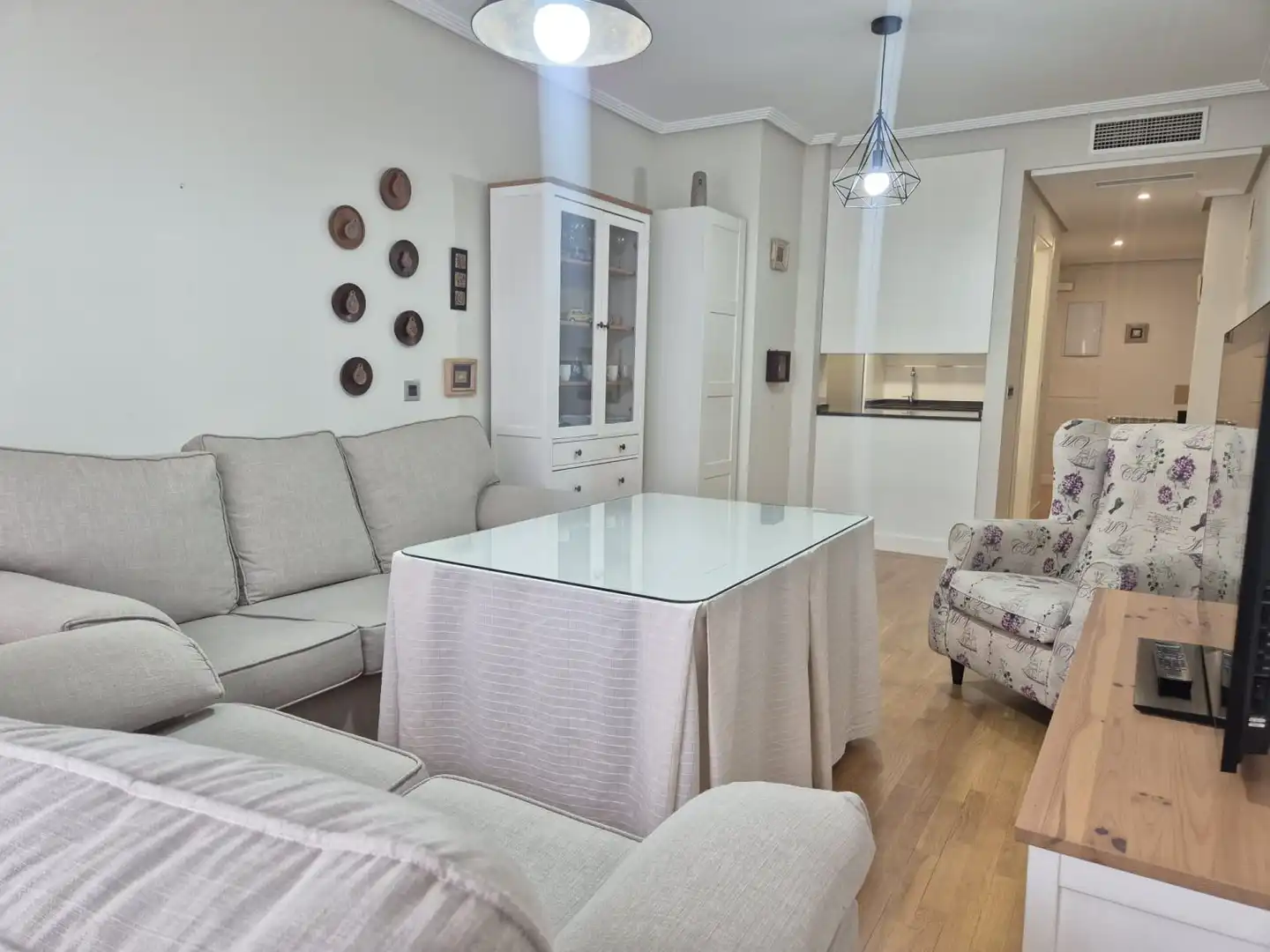Living room of Flat for rent in Badajoz  with Air Conditioner, Heating and Parquet flooring