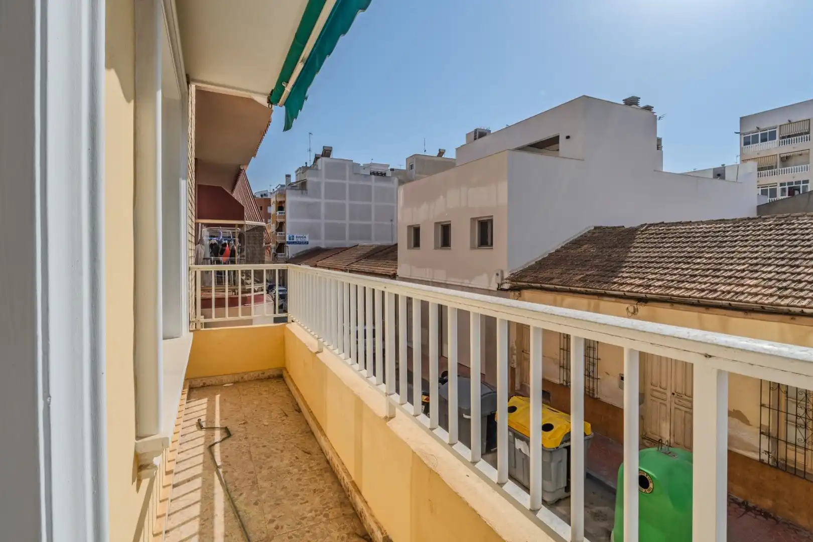 Terrasse von Maisonette zum Verkauf in Guardamar del Segura mit Klimaanlage, Heizung und Möbliert