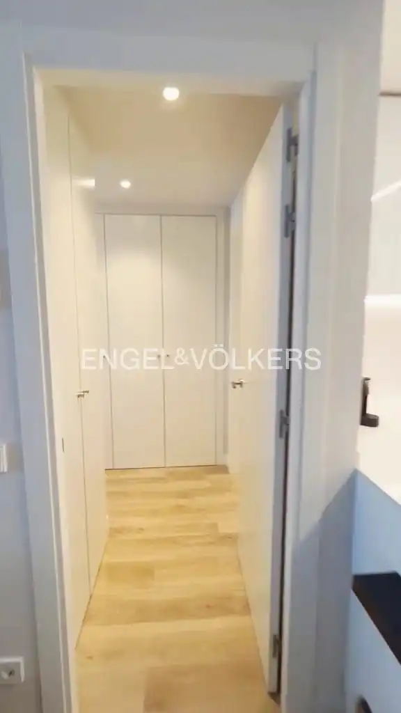 Wohnung zur Miete in Madrid mit Klimaanlage, Heizung und Privatgarten