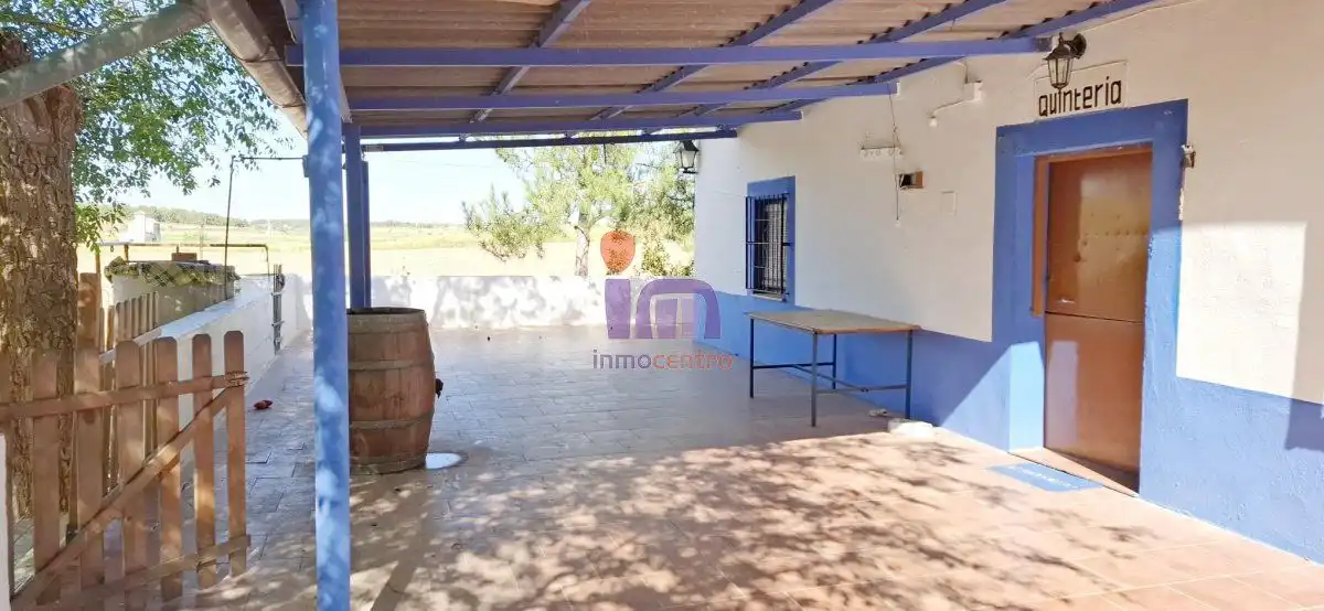Terrassa de Finca rústica en venda en Valdepeñas amb Calefacció