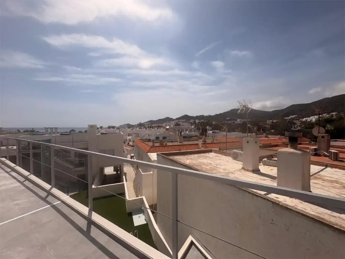 Außenansicht von Wohnung zum Verkauf in Níjar mit Klimaanlage, Schwimmbad und Balkon
