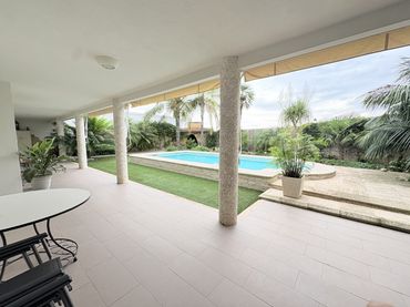 Villa in vendita a Alberic