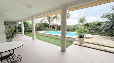 CHALET CON JARDÍN Y PISCINA EN TOUS PRIVACIDAD, TRANQUILIDAD Y CALIDAD EN CADA RINCÓN