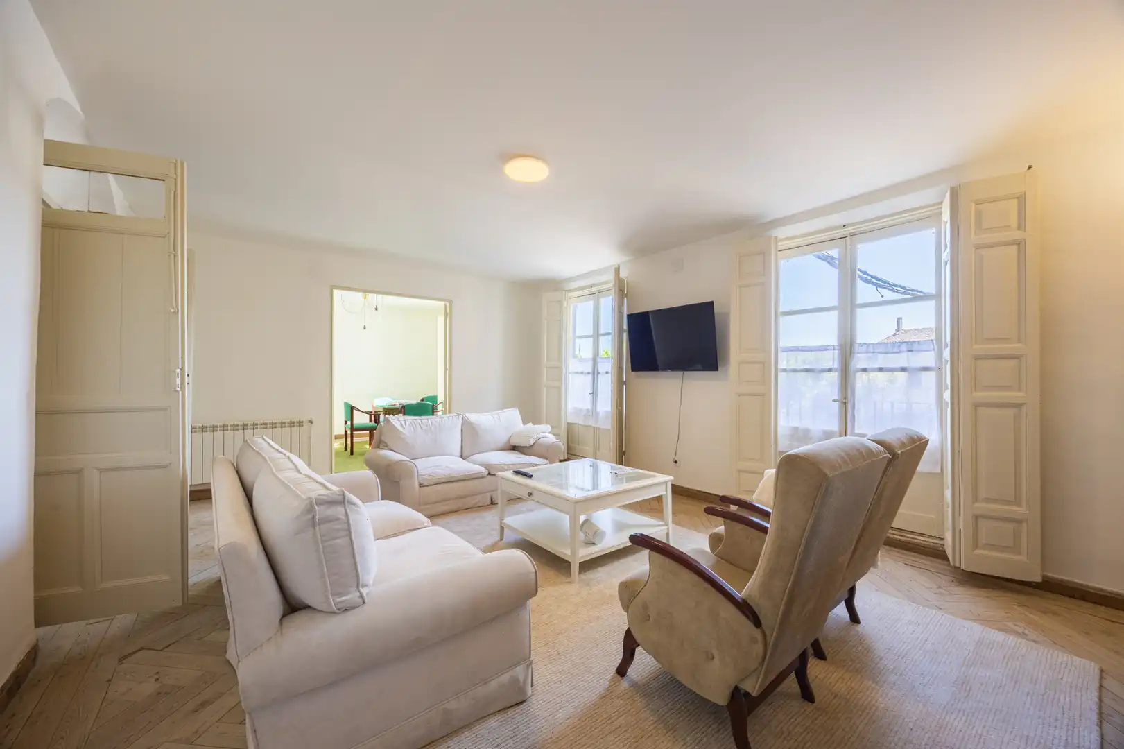 Sala de estar de Casa o chalet en venta en El Puente del Arzobispo con Aire acondicionado, Calefacción y Jardín privado