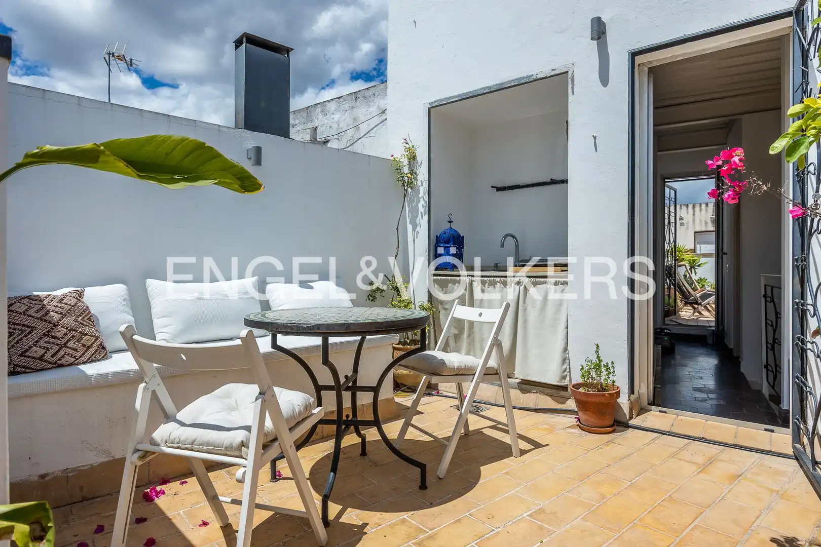 Terraza de Casa o chalet en venta en Sevilla con Aire acondicionado, Calefacción y Jardín privado