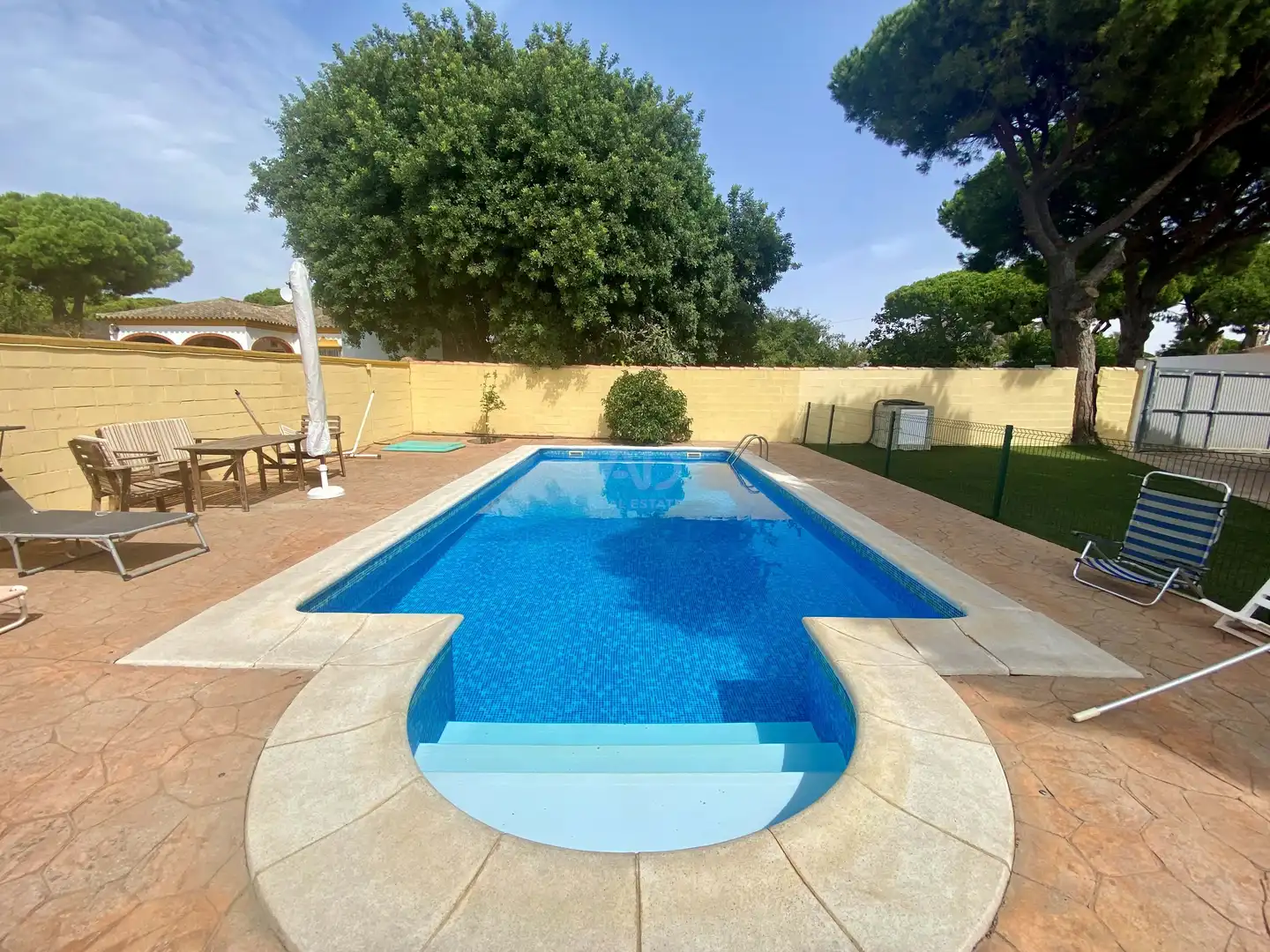 Piscina de Casa o xalet en venda en Chiclana de la Frontera amb Piscina
