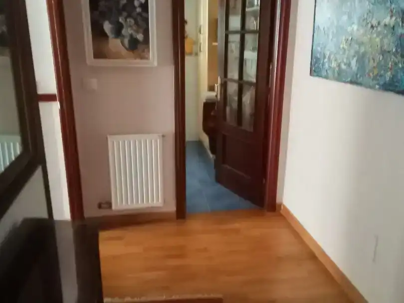 Piso de alquiler en Nigrán con Jardín privado, Parquet y Amueblado
