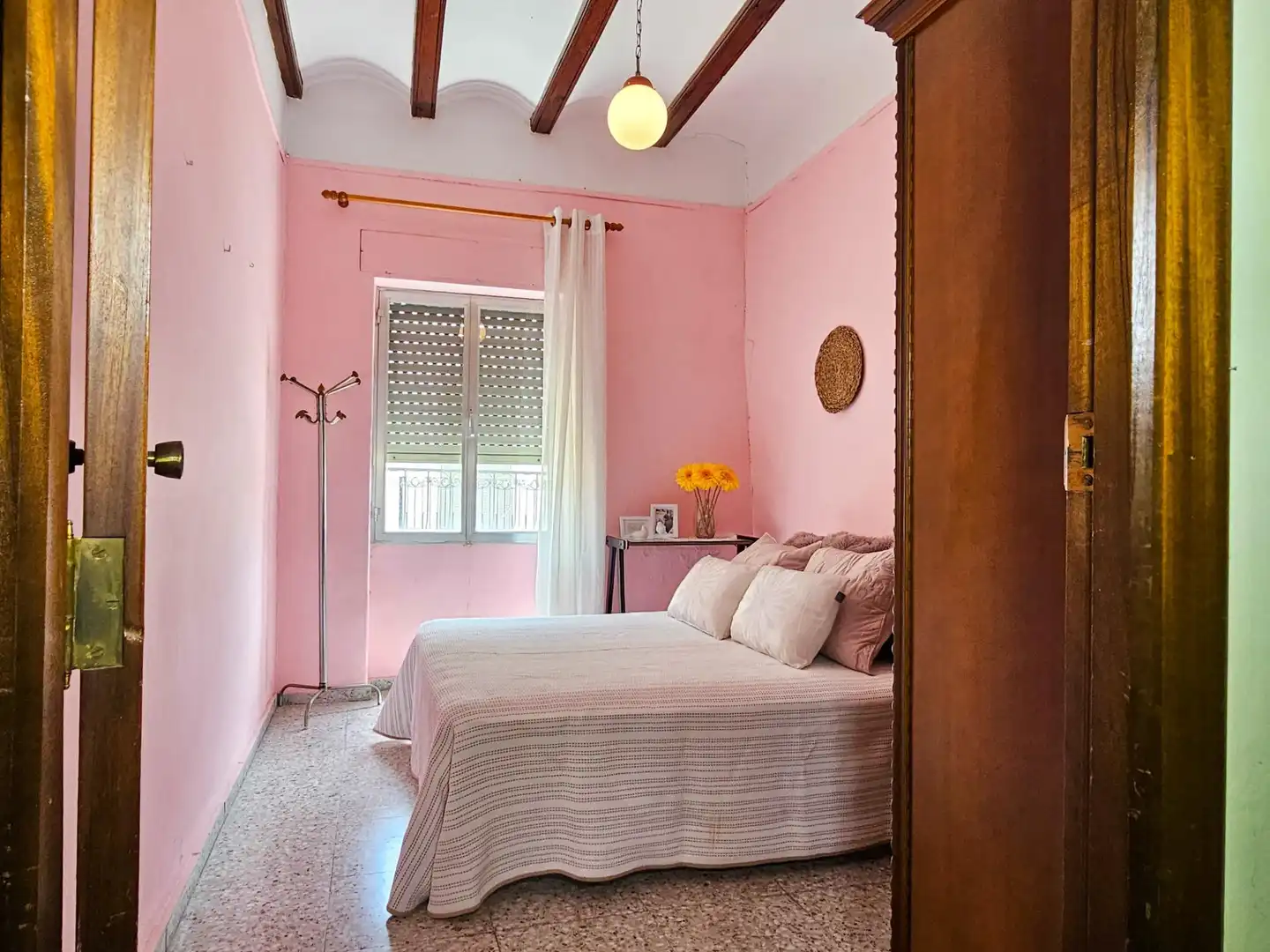 Habitación de Local en venta en Ròtova con Aire acondicionado y Amueblado