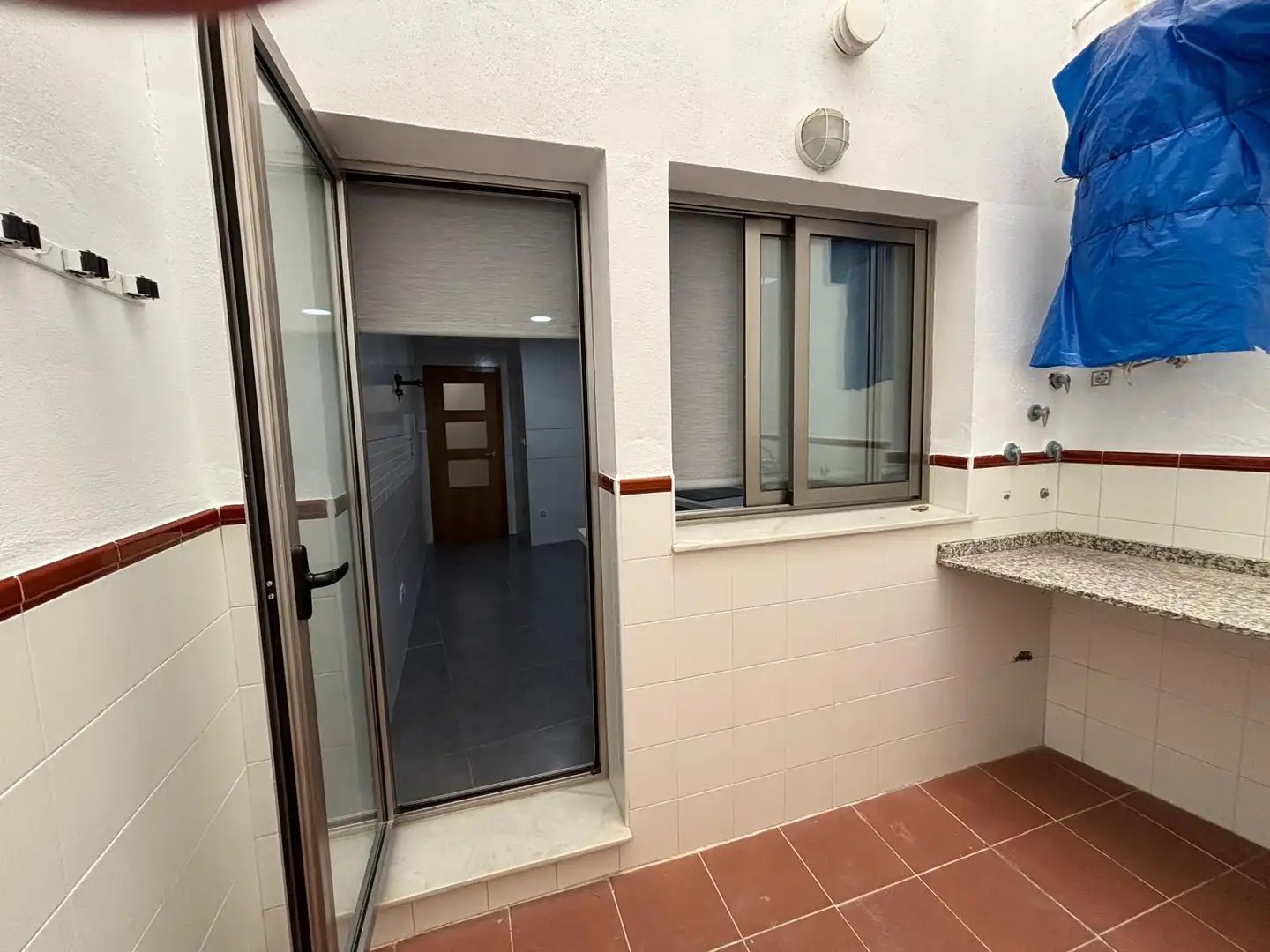 Houses for sale in Sueca  with Air Conditioner, Terrace and Storage room