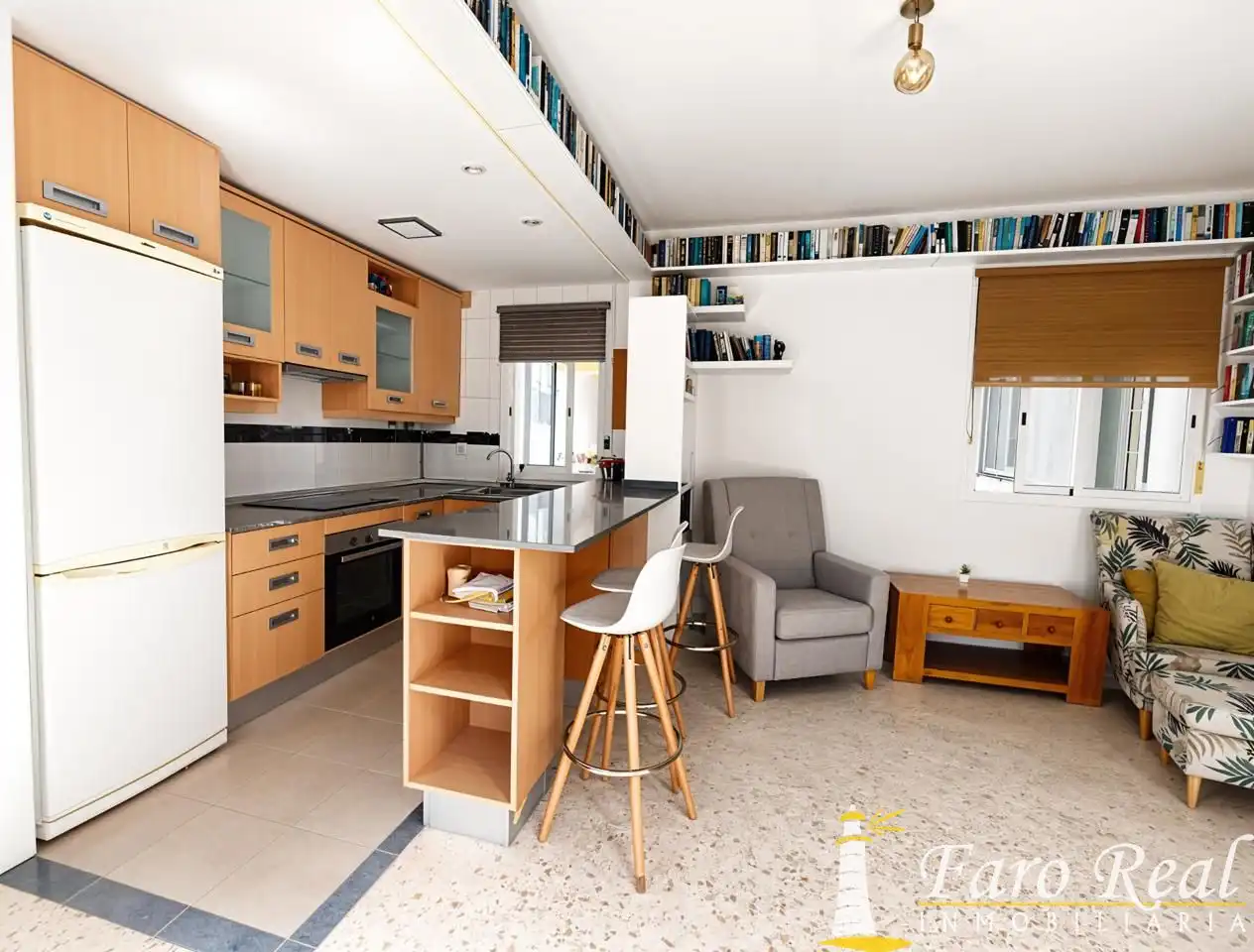 Cocina de Piso en venta en Sanlúcar de Barrameda con Aire acondicionado y Terraza