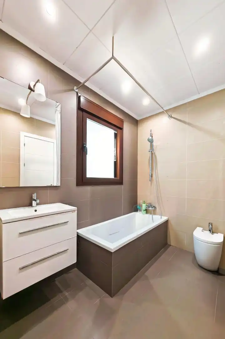 Baño de Casa o chalet en venta en Chiclana de la Frontera con Aire acondicionado, Jardín privado y Terraza