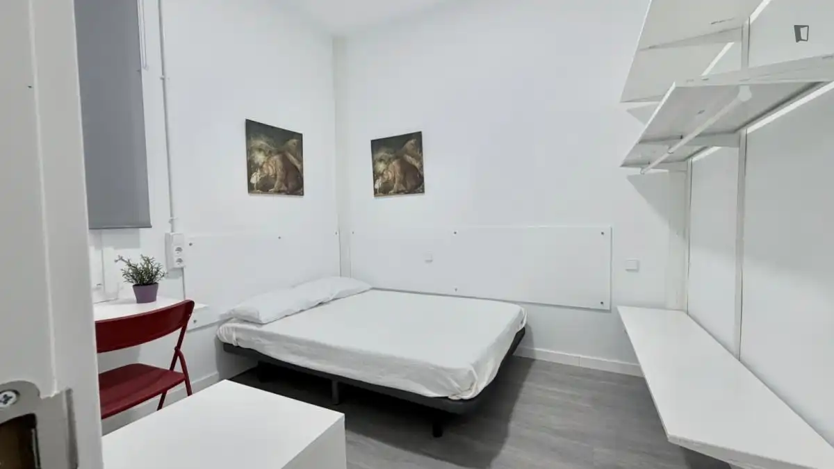 Schlafzimmer von Wohnungen zur Miete in Madrid mit Klimaanlage, Möbliert und Waschmaschine