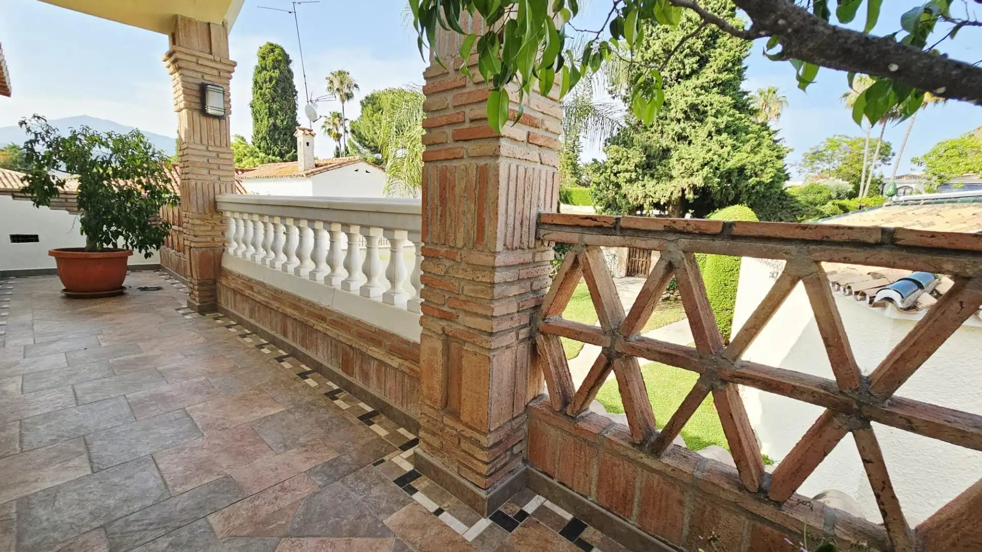 Jardín de Casa o chalet en venta en Marbella con Jardín privado, Terraza y Piscina comunitaria