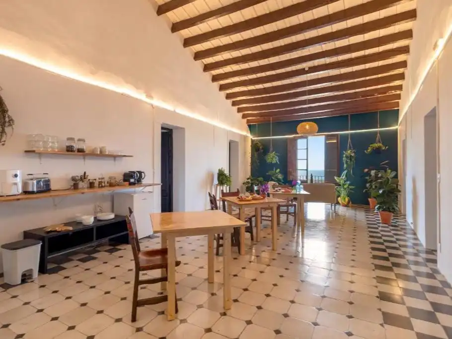 Casa rústica con jardín en venta en paseo orsavinya 4, imagen 6
