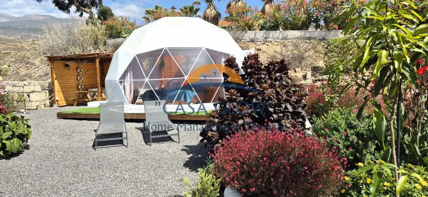 Vista exterior de Casa o chalet en venta en Arico con Aire acondicionado, Jardín privado y Terraza
