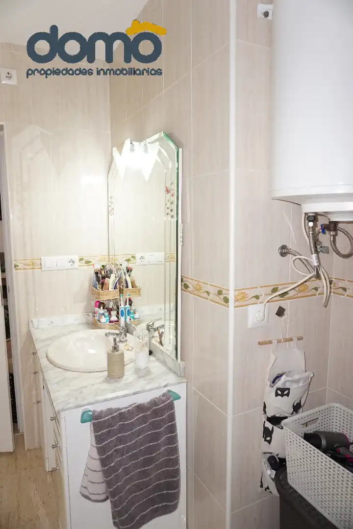 Baño de Piso en venta en Almería con Aire acondicionado, Terraza y Piscina comunitaria