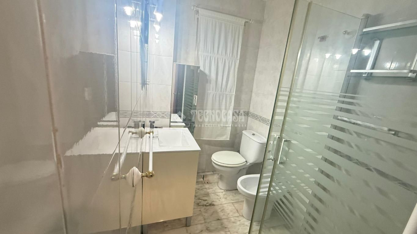 Flat for sale in Triana Casco Antiguo