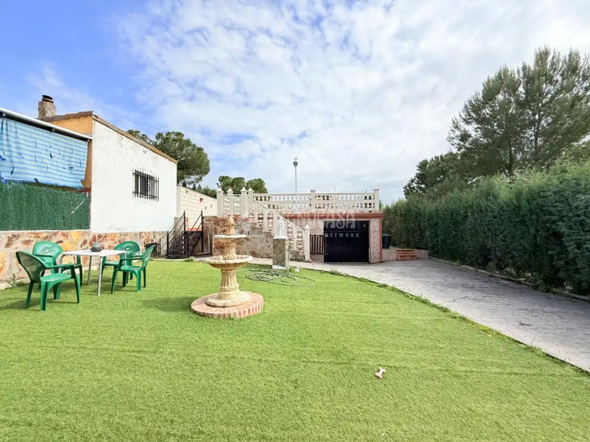 Garten von Haus oder Chalet zum Verkauf in Cedillo del Condado mit Klimaanlage, Heizung und Privatgarten