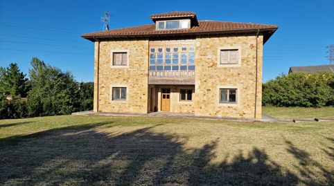 ¡INMUEBLE a escasos metros del Jardín Botánico, del Campus Universitario, de la Universidad Laboral y la Milla del Conocimiento!