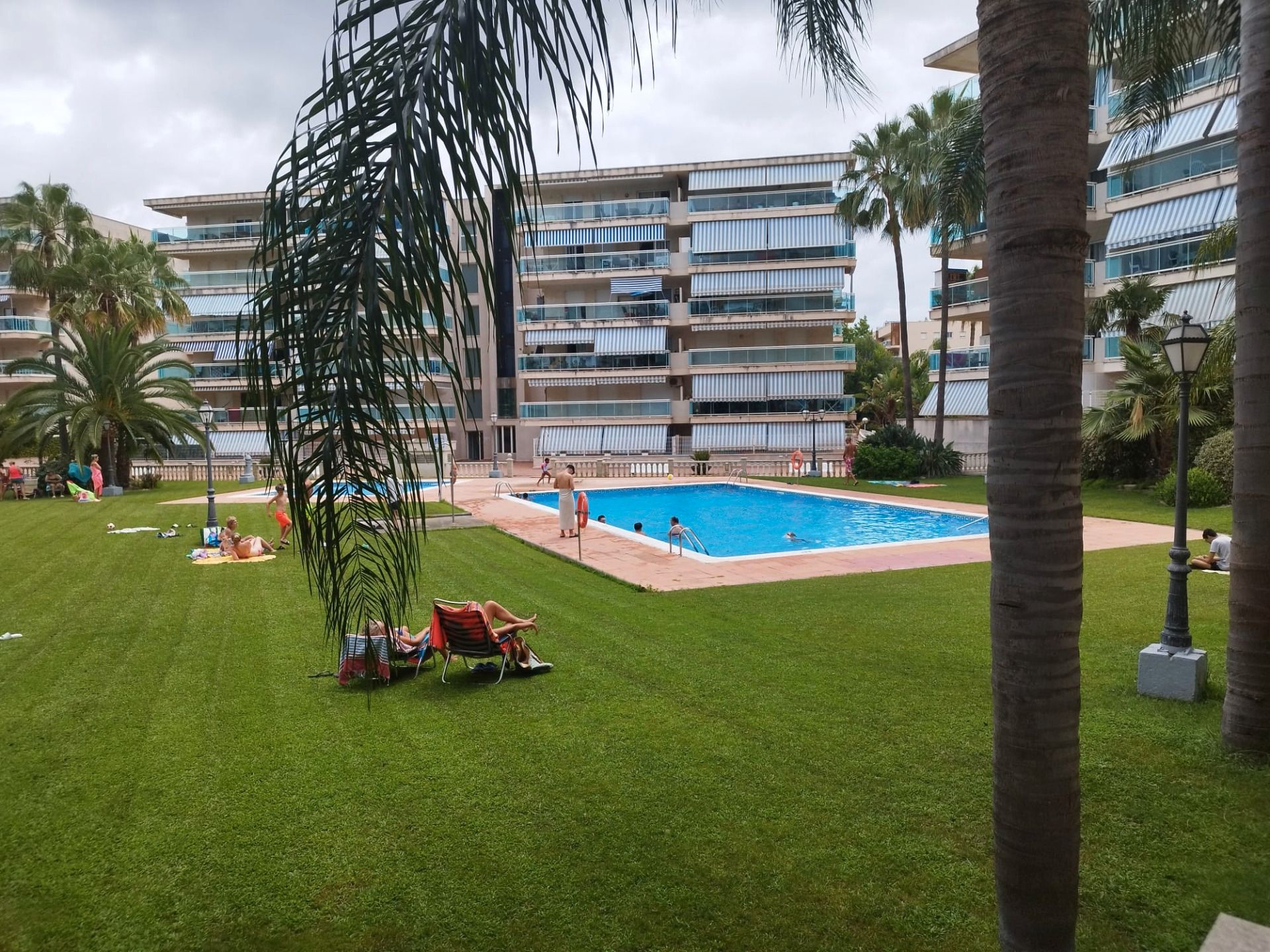 Piscina de Pis en venda en Salou amb Aire condicionat, Jardí privat i Terrassa